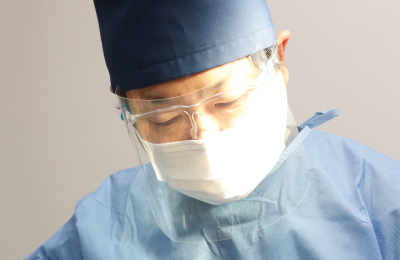 輪郭形成と歯列外科矯正のスペシャリスト医による連携手術