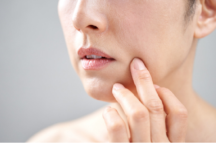 「顔」は身体の中でも最も炎症が生じやすい部位
